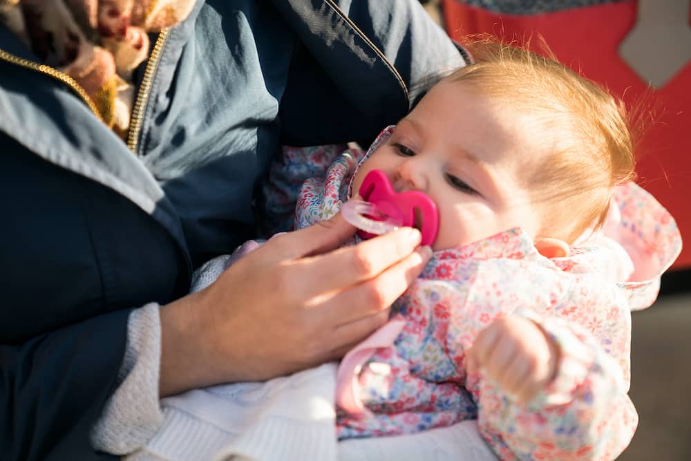 Hygiène bucco-dentaire du nouveau-né de la naissance à la première dent