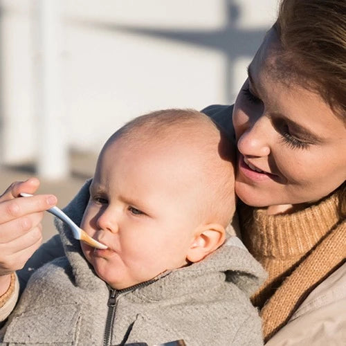 posate-bimbo-con-custodia-nuvita