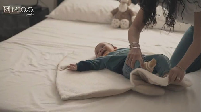 Copertina neonato con gambe e cappuccio Cuddle - Nuvita Baby