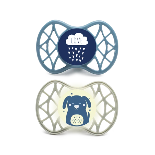 Sett med 2 smokker med kjeveortopedisk eller symmetrisk spene 0m+/ 6m+