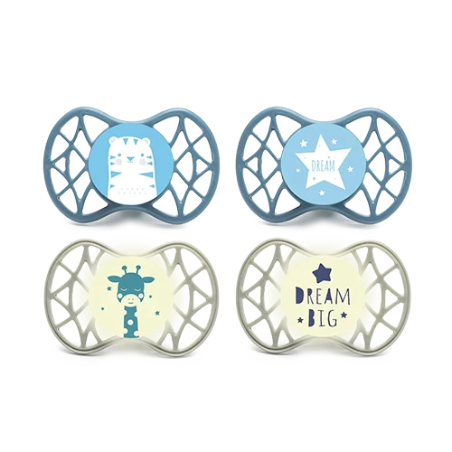 Conjunto com 4 chupetas com bico ortodôntico ou simétrico 0m+/6m+